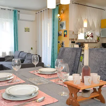 Apartment Radovani Peaceful And Serene With Terrace Rovinj